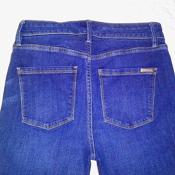 WHBM Mid-rise skinny crop - Picture 4 of 7